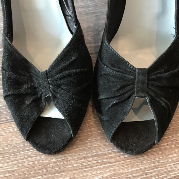 CYNTHIA ROWLEY Vintage Y2K Black Suede Peep Toe Pumps Size 11 - Picture 4 of 7